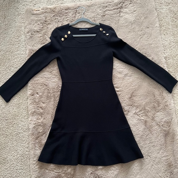 ZARA. LARGE. BLACK SWEATER DRESS. Cotton 100 percent. - Picture 1 of 2